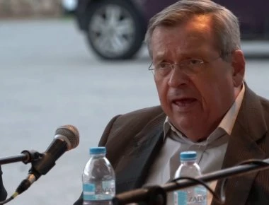 Μάνος για Παπαντωνίου: «Στην Ελλάδα κυνηγάμε αυτόν που τα παίρνει αλλά όχι αυτόν που τα δίνει»